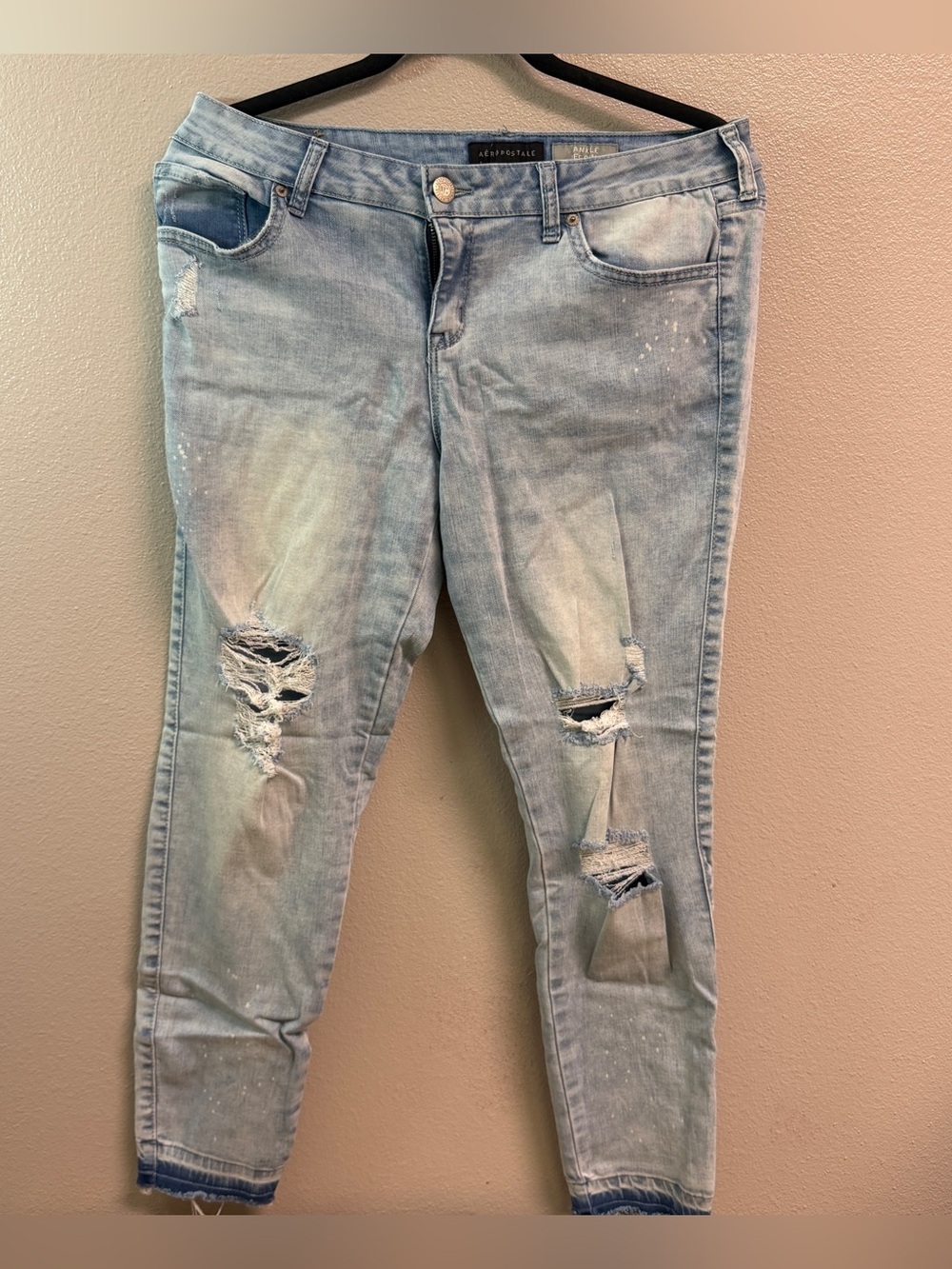 Aeropostale Light Blue Distressed Skinny Jeans